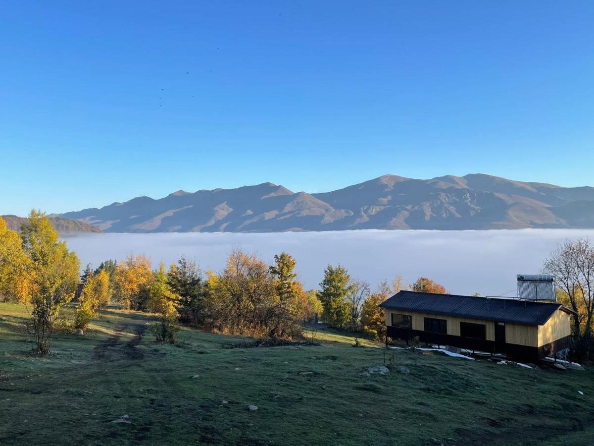 Vila Glamping Wolf Mount Margahovit Pokoj fotografie