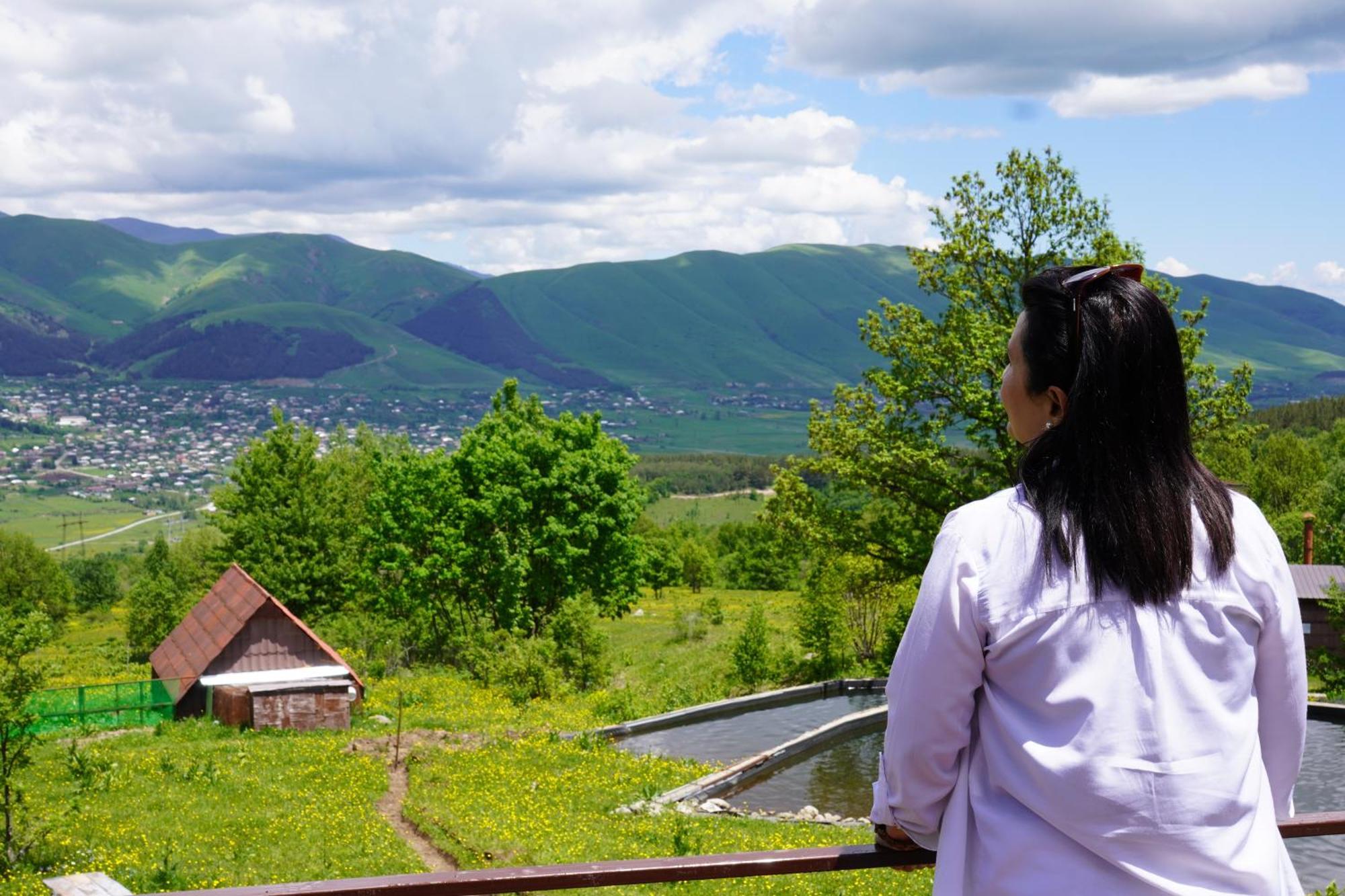 Vila Glamping Wolf Mount Margahovit Exteriér fotografie