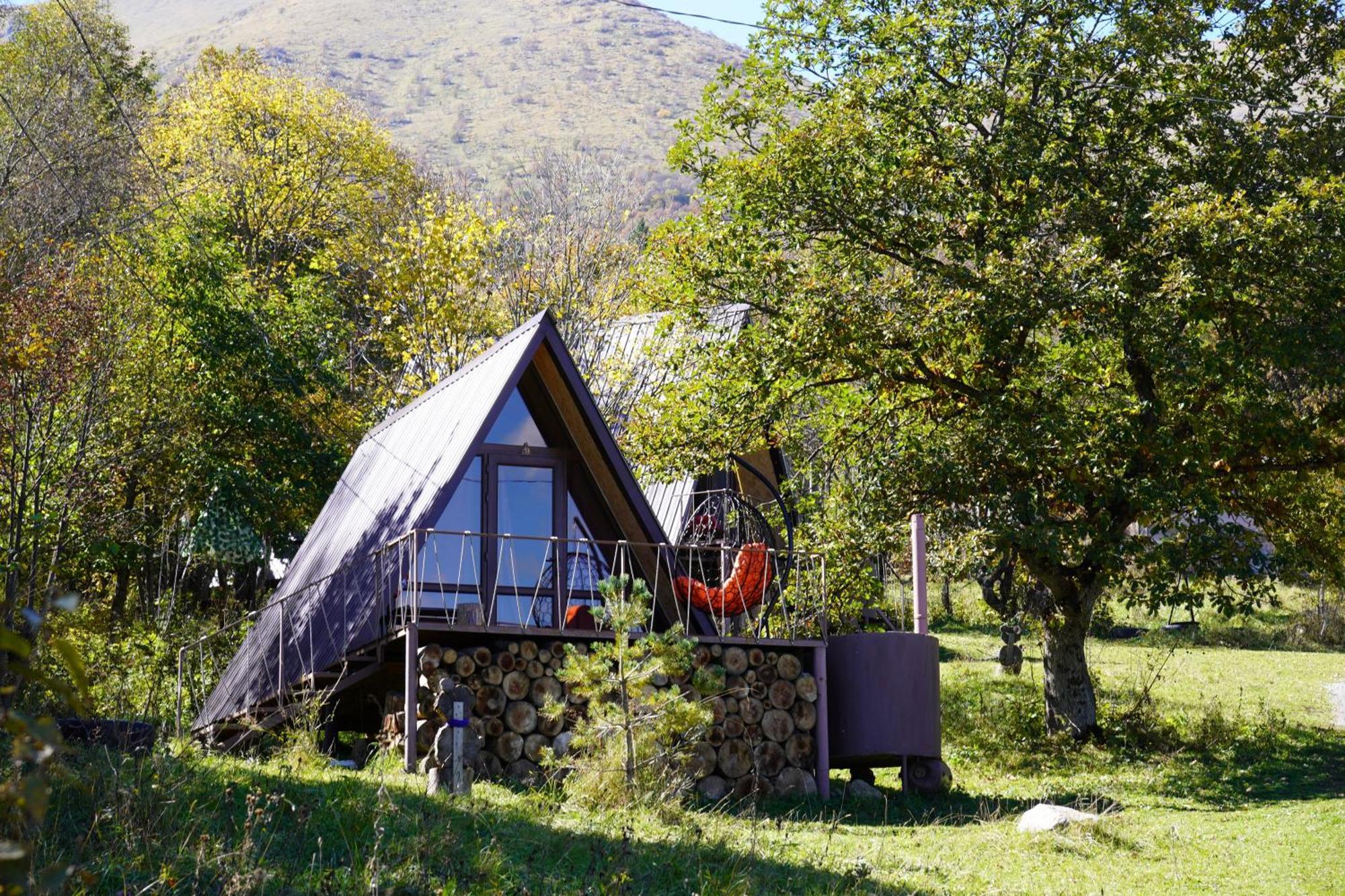 Vila Glamping Wolf Mount Margahovit Exteriér fotografie