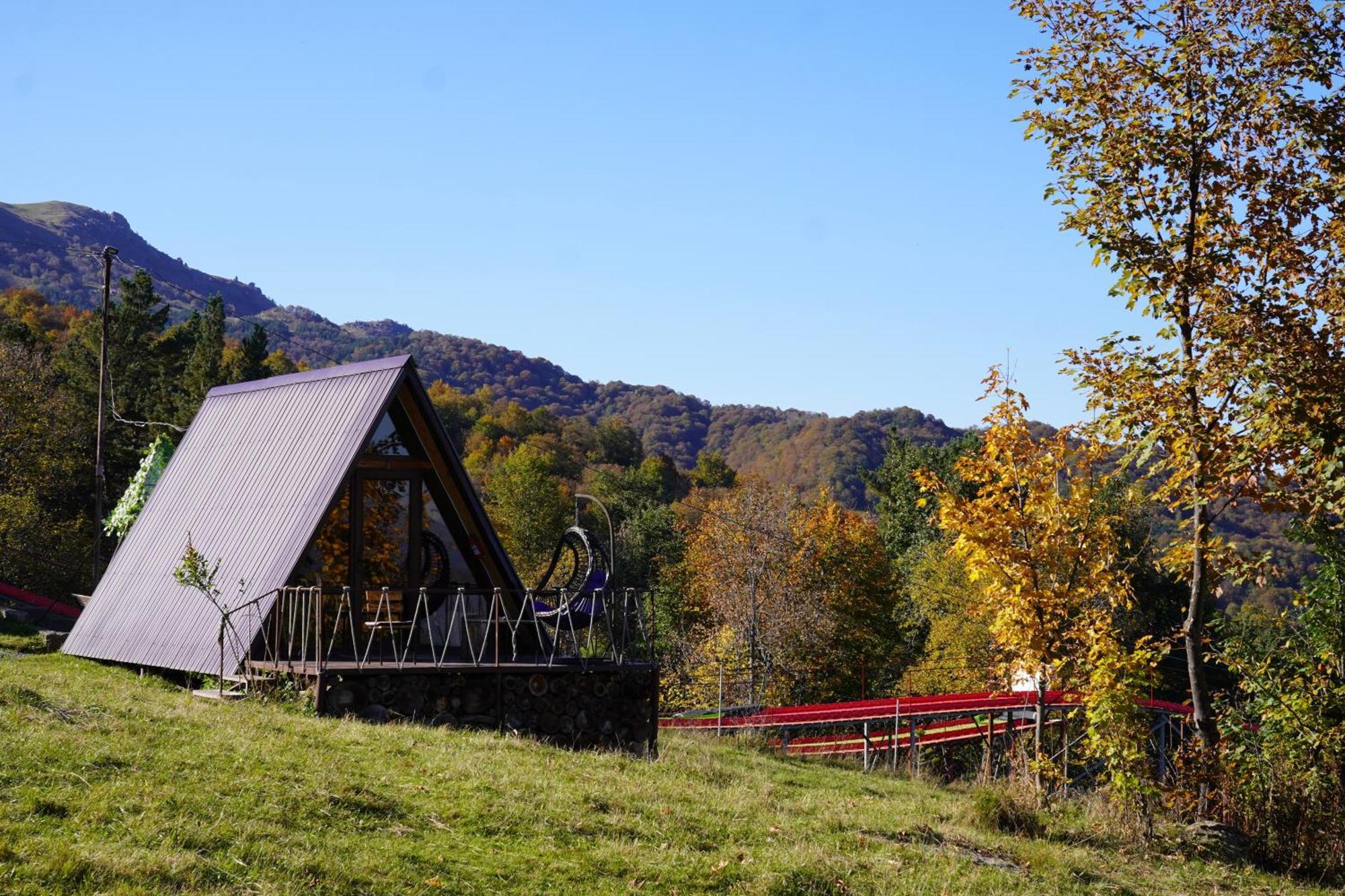 Vila Glamping Wolf Mount Margahovit Exteriér fotografie