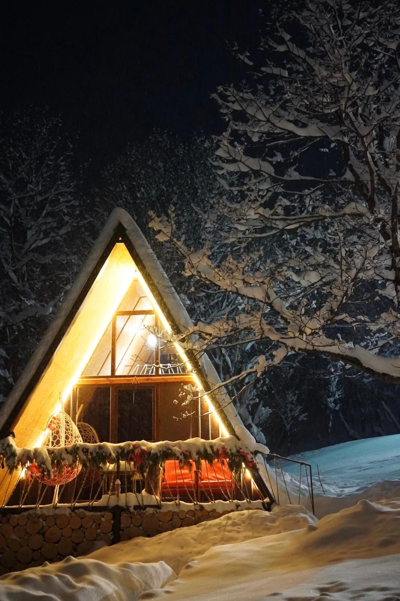 Vila Glamping Wolf Mount Margahovit Exteriér fotografie
